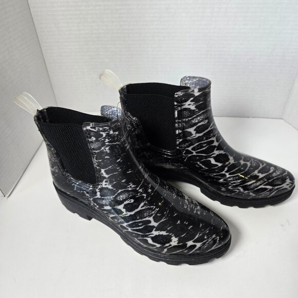 Leopard Print Short Rubber Boots - Picture 2 of 8